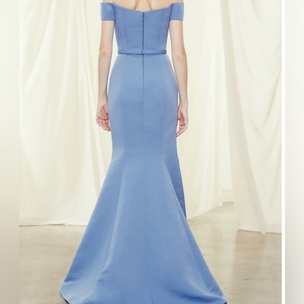 Amsale Serafina off shoulder Fusk faille - Picture 3 of 7